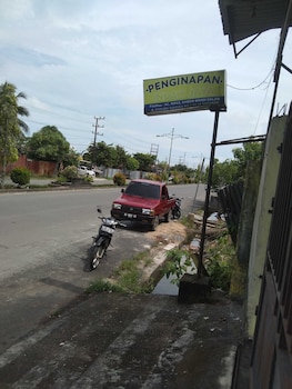 Express O 91281 Guest House Indah Jaya,,2 star