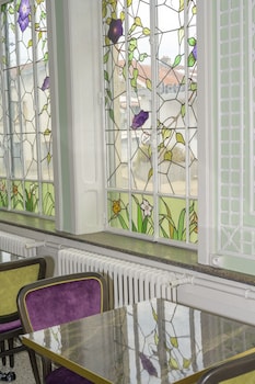 Logis Hotel Du Parc,,3 star