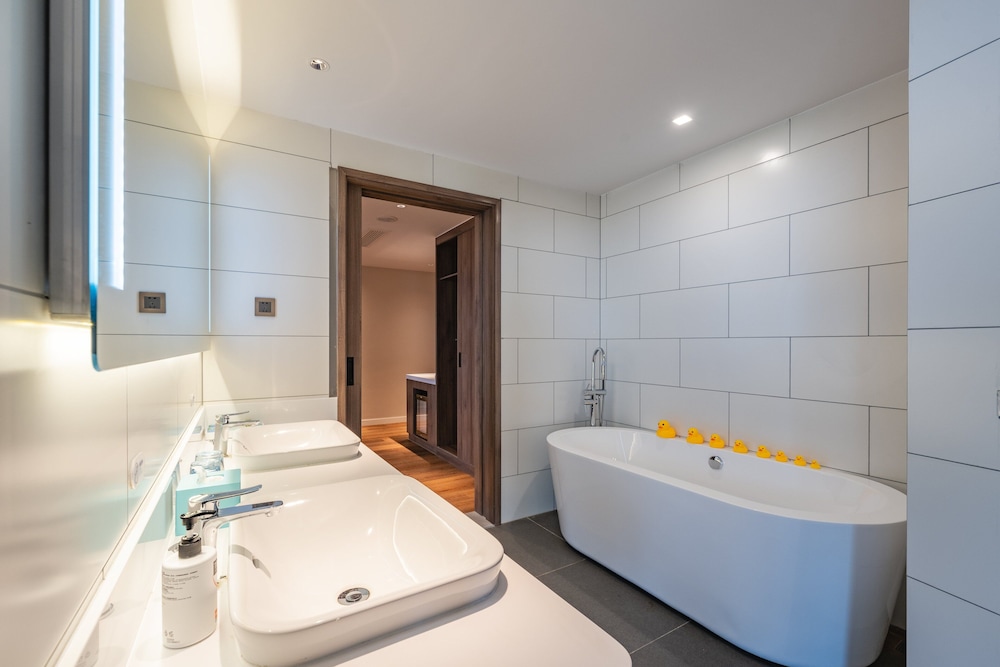 holiday inn express huludao seaview an ihg hotel