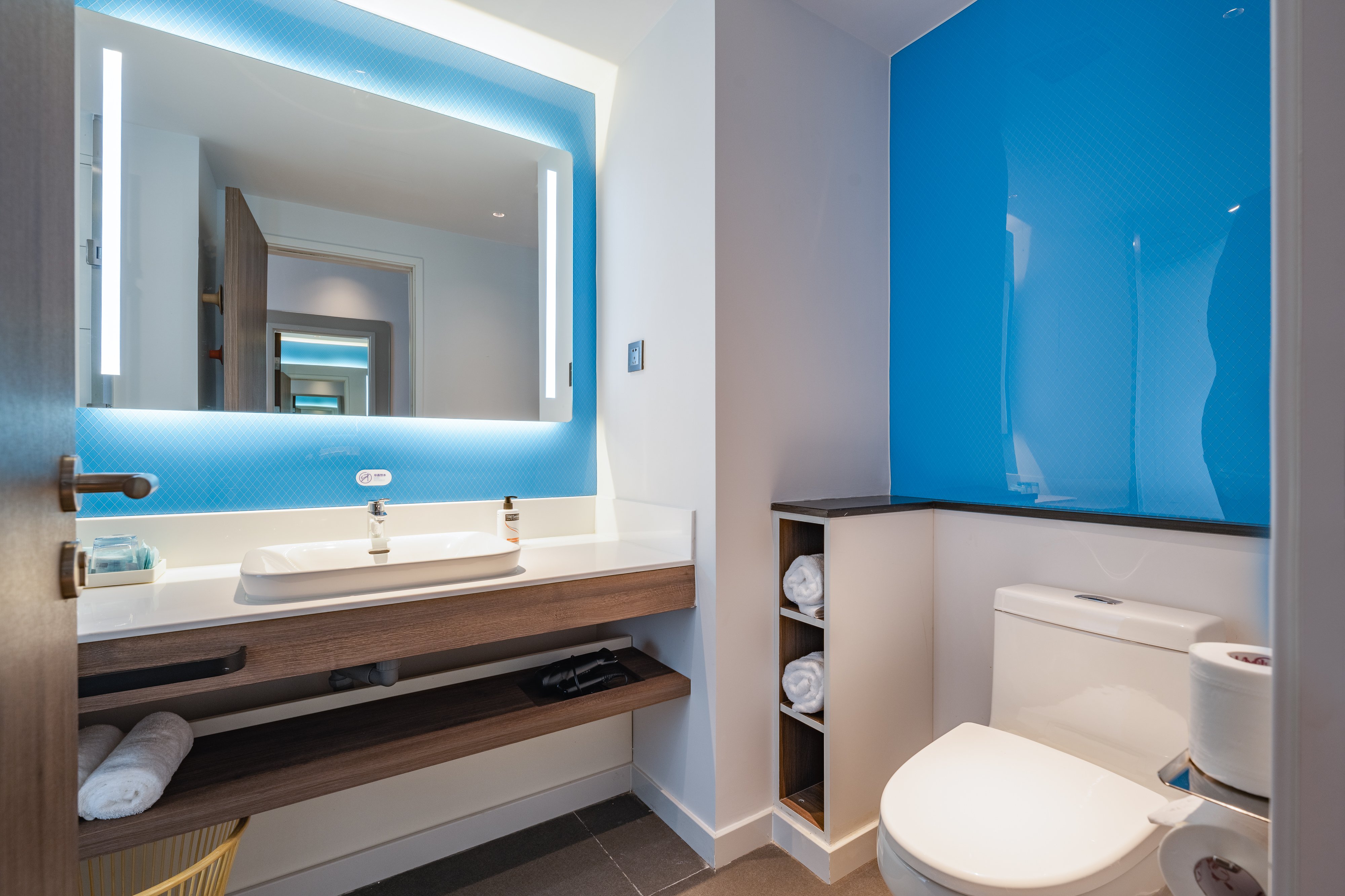 holiday inn express huludao seaview an ihg hotel