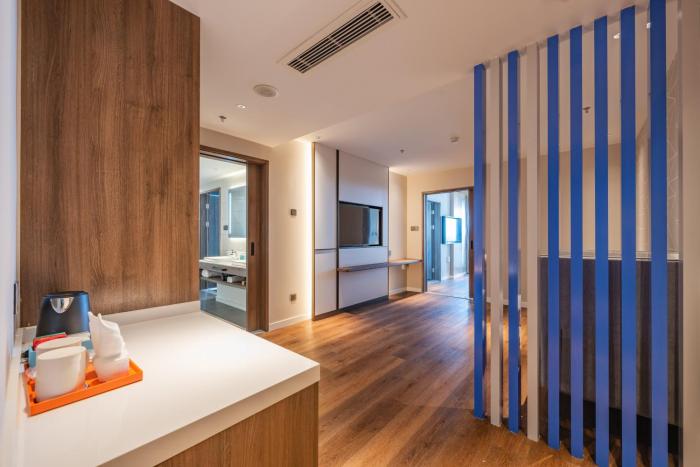 holiday inn express huludao seaview an ihg hotel