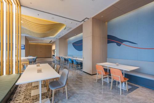 holiday inn express huludao seaview an ihg hotel