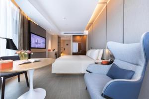 atour hotel qingliangmen st gulou nanjing