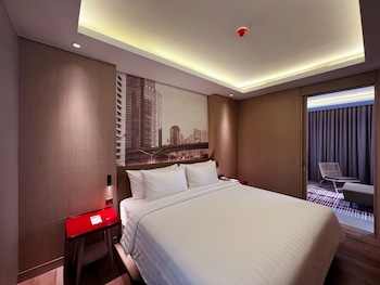 ra suites simatupang