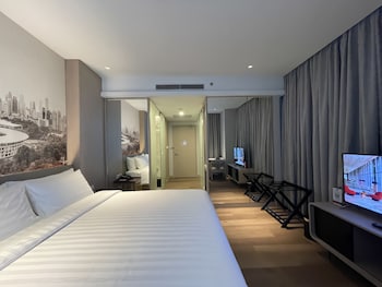 ra suites simatupang