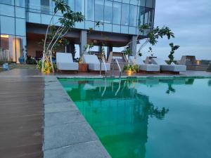 ra suites simatupang