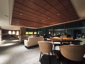 ra suites simatupang