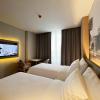 ra suites simatupang