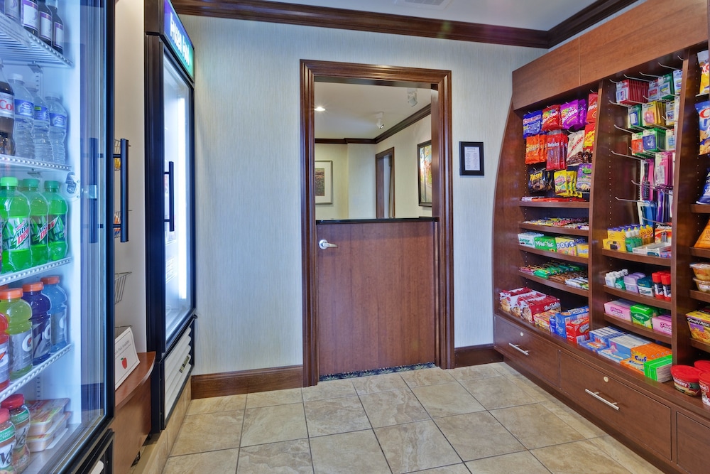 staybridge suites indianapolis carmel by ihg