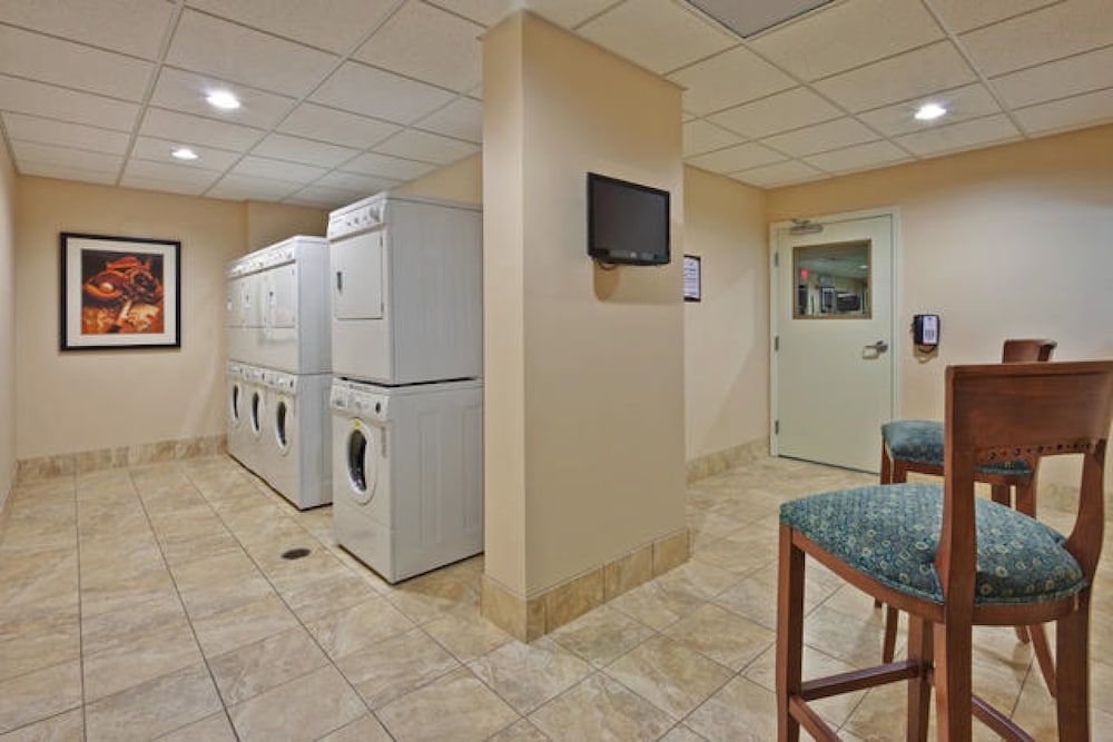 staybridge suites indianapolis carmel by ihg