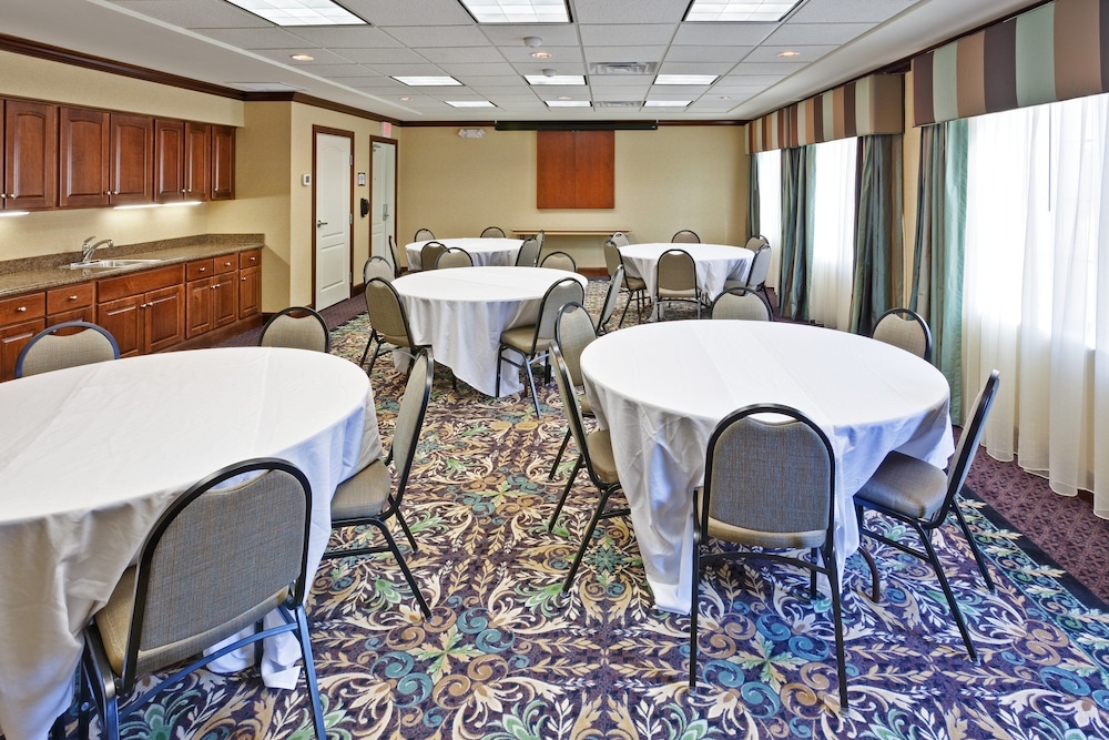staybridge suites indianapolis carmel by ihg