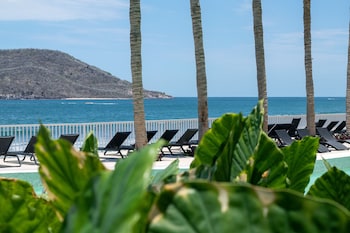 viaggio resort mazatlan