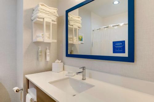 hampton inn and suites weatherford
