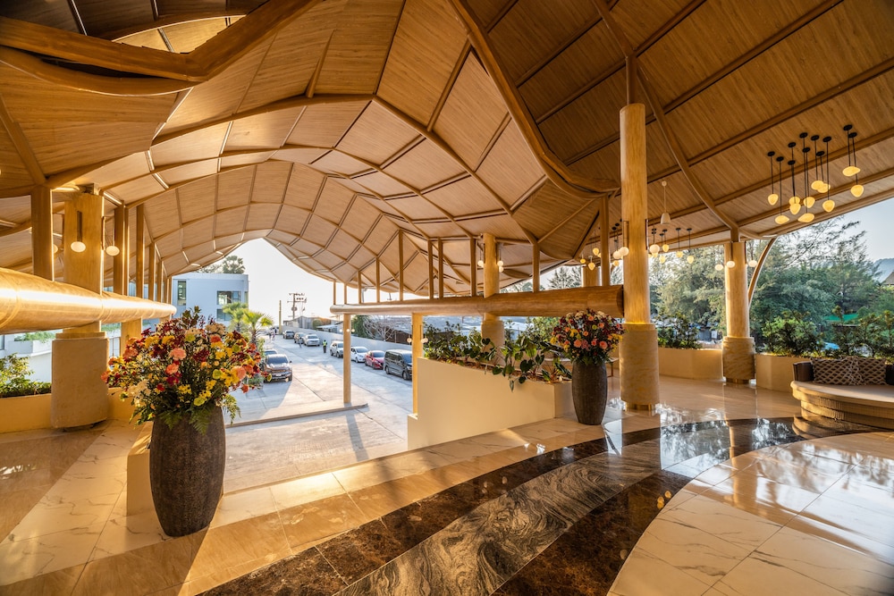 phuket emerald beach resort