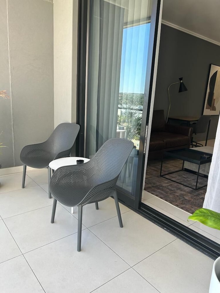 ellipse executive apartments