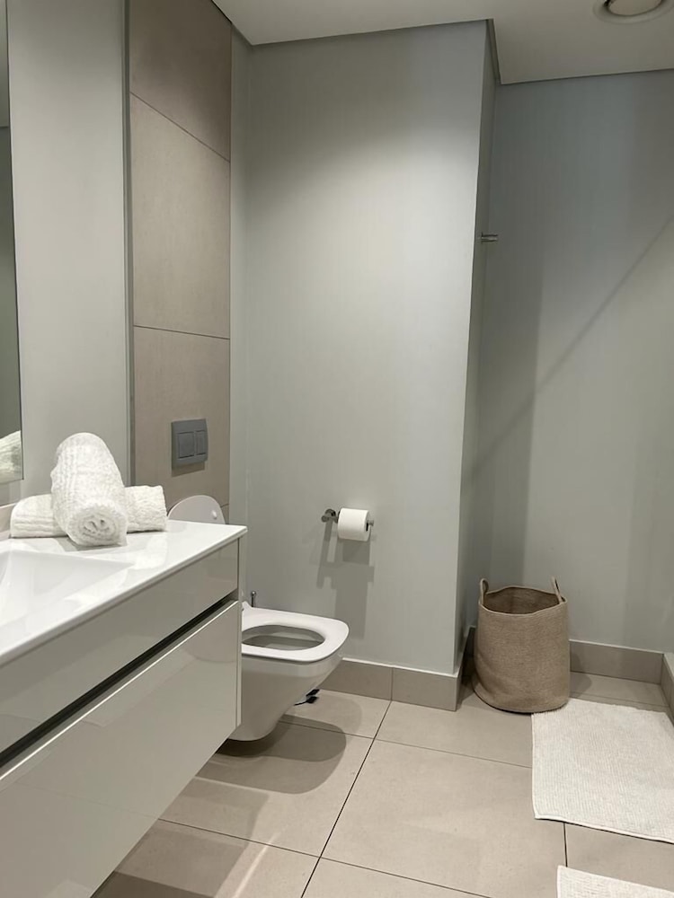 ellipse executive apartments