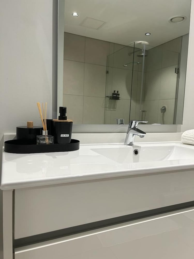 ellipse executive apartments