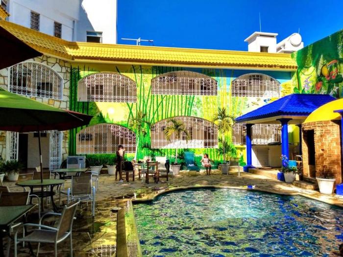 hotel esmeralda