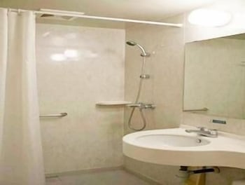 jinjiang inn wuhan fuxing road metro station shouyi square