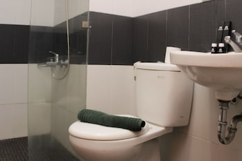 best deal 2br apartment at cinere bellevue suites