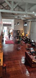 caruma surf hostel and suites