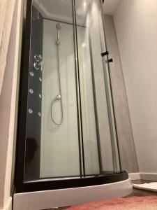 caruma surf hostel and suites