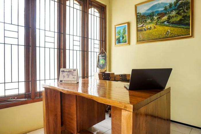 spot on 90928 wisma asri putra syariah