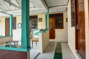 spot on 90928 wisma asri putra syariah