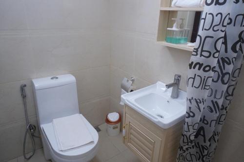 happy ours guesthouse