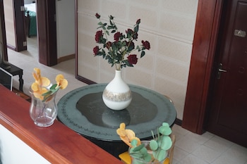 happy ours guesthouse