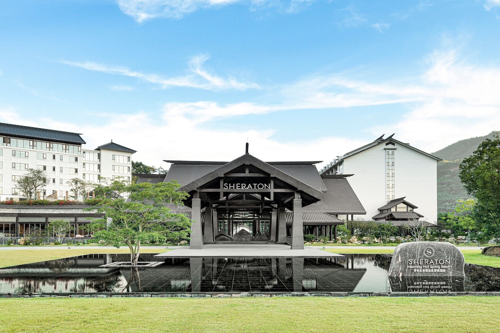 sheraton maoming hot spring resort