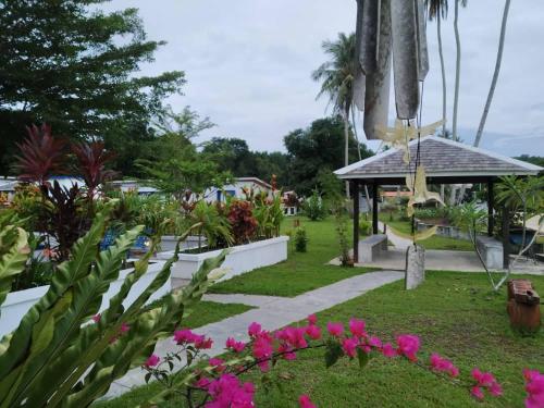 rafflesia resort