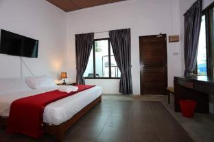 rafflesia resort