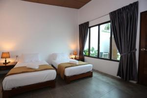 rafflesia resort