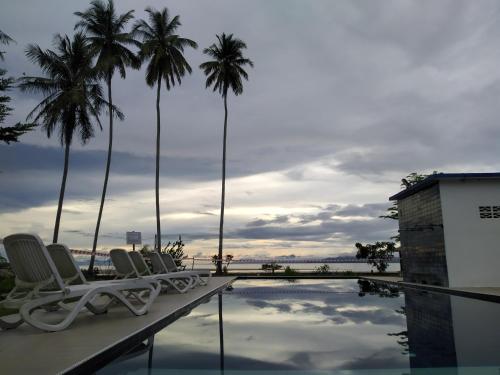 rafflesia resort