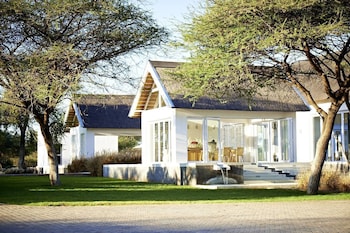 emanya at etosha game lodge
