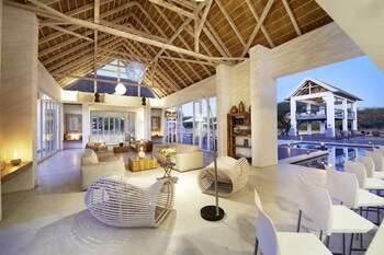 emanya at etosha game lodge