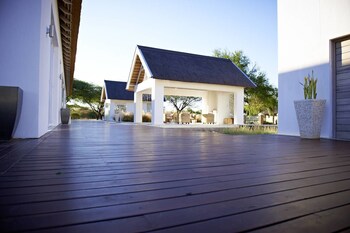 emanya at etosha game lodge