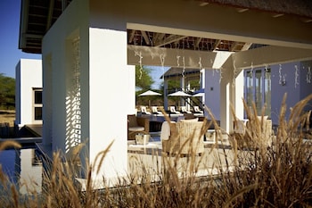 emanya at etosha game lodge