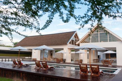 emanya at etosha game lodge