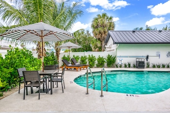 the retreat at anna maria island inn