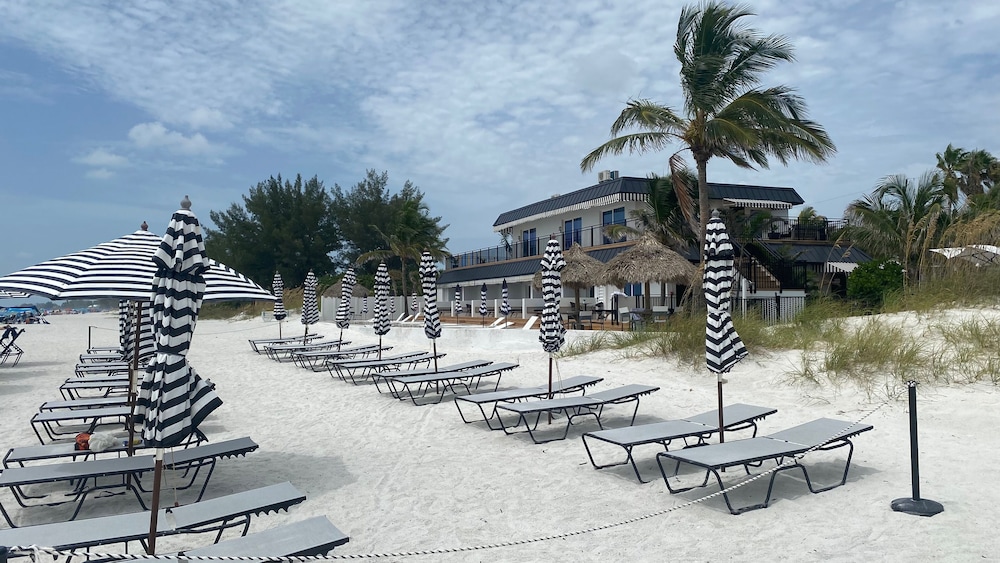 the retreat at anna maria island inn