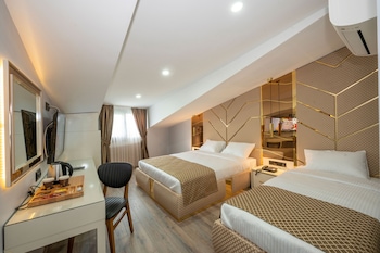 luxury airport hotel