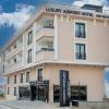 luxury airport hotel