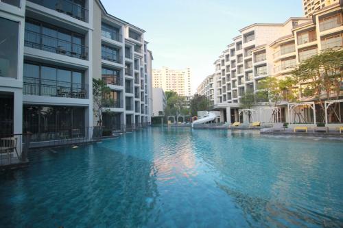 the quarter chaophraya by uhg