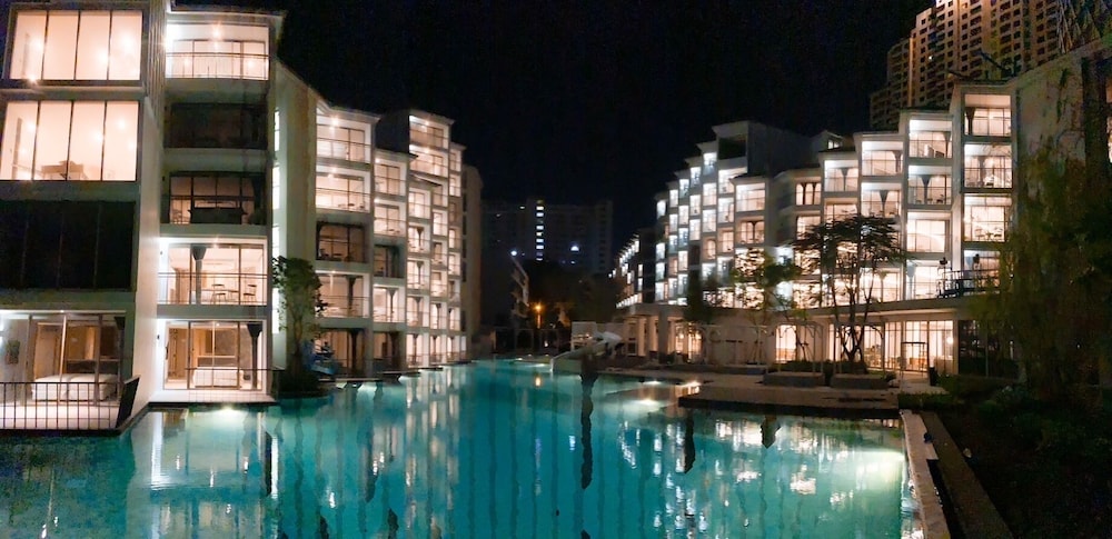 the quarter chaophraya by uhg