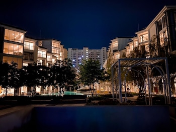 the quarter chaophraya by uhg