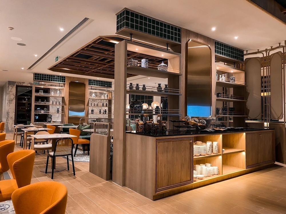 the quarter chaophraya by uhg