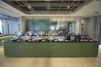 the quarter chaophraya by uhg