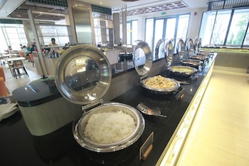 the quarter chaophraya by uhg